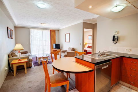 Palazzo Colonnades - Accommodation VIC 0