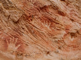 Tri State Safaris - Accommodation VIC 10