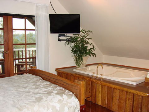Clarence River Bed And Breakfast - Accommodation VIC 1