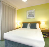 Oaks Calypso Plaza - Accommodation VIC