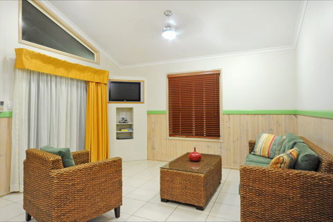 BIG4 Adventure Whitsunday Resort - Accommodation VIC 11