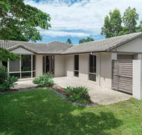 At Theme Park Central Holiday House - Accommodation VIC