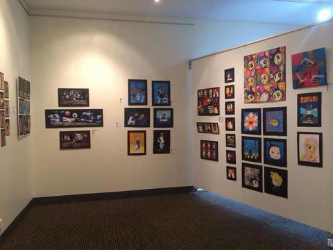 Glen Innes Art Gallery Inc - Accommodation VIC 3