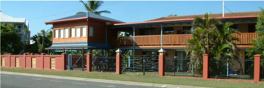 Holloways Beach QLD Accommodation VIC