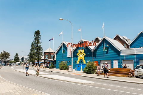 Fremantle Hop-On Hop-Off Tram Tour - Accommodation VIC 8