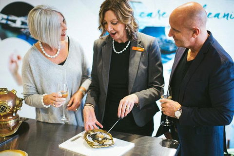 Pearl Master Class â€“ Perth - Accommodation VIC 0