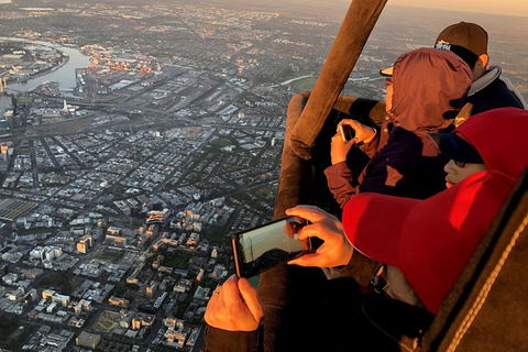 Melbourne Balloon Flights, The Peaceful Adventure - Accommodation VIC 5