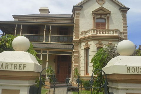 Adelaide Walking Tour: East End Escapade - Accommodation VIC 9