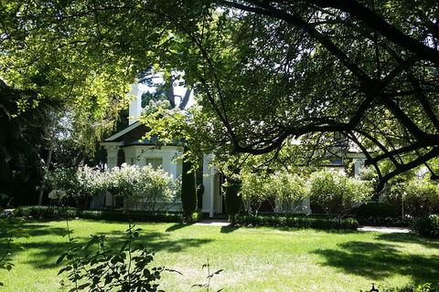 Adelaide Walking Tour: East End Escapade - Accommodation VIC 8