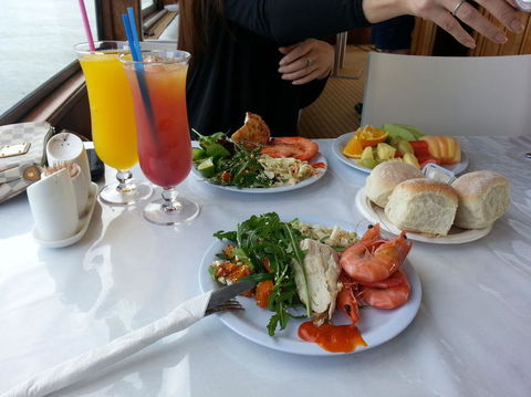 Lunch Buffet Cruise On The Gold Coast - Accommodation VIC 6