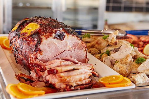 Lunch Buffet Cruise On The Gold Coast - Accommodation VIC 12