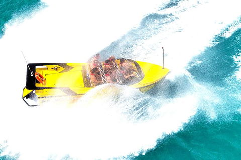 Airlie Beach Jet Boat Thrill Ride - Accommodation VIC 9