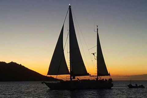 Magnetic Island Sunset Sail - Accommodation VIC 0