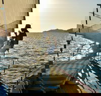 Magnetic Island Twilight Sailing Cruise - Accommodation VIC