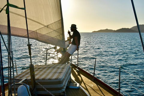 Magnetic Island Twilight Sailing Cruise - Accommodation VIC 0