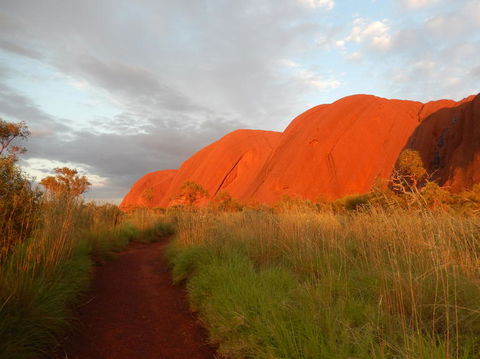 Uluru Sunrise And Guided Base Walk - Accommodation VIC 3