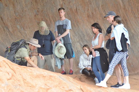 Uluru Small Group Tour Including Sunset - Accommodation VIC 8