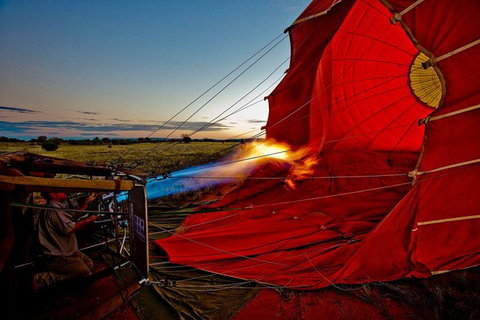 Early Morning Ballooning In Alice Springs - Accommodation VIC 1