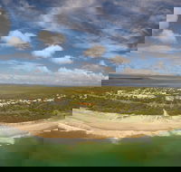Castaways Beach - Accommodation VIC