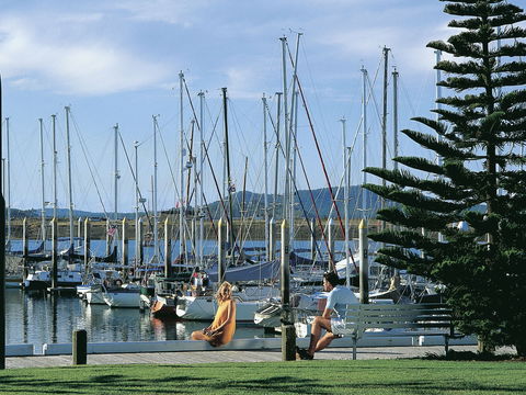 Gladstone Marina - Accommodation VIC 1