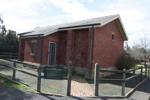 Sale Powder Magazine - Accommodation VIC 0
