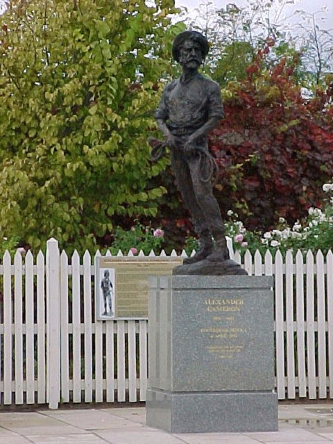 Alexander Cameron Statue - Accommodation VIC 0