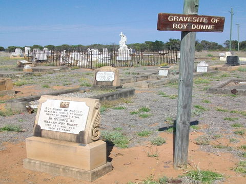 Blackall Cemetery - Accommodation VIC 1