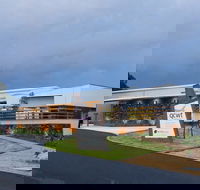 Varias Restaurant and Function Centre at the Queensland College of Wine Tourism - Accommodation VIC