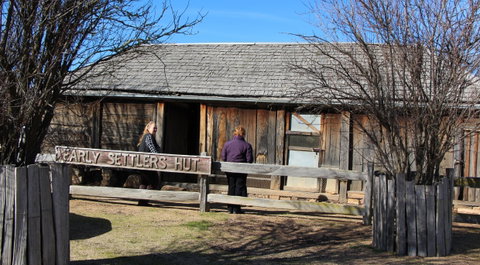 Early Settlers Hut - Accommodation VIC 1
