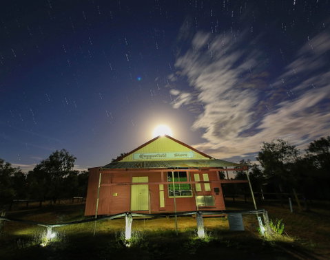 Copperfield Store, Chimney And Cemetery - Accommodation VIC 0