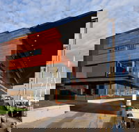 Library at The Dock - Accommodation VIC