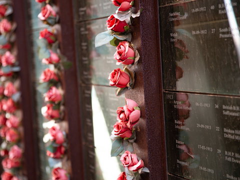 Line Of Lode Lookout And Miners Memorial - Accommodation VIC 2