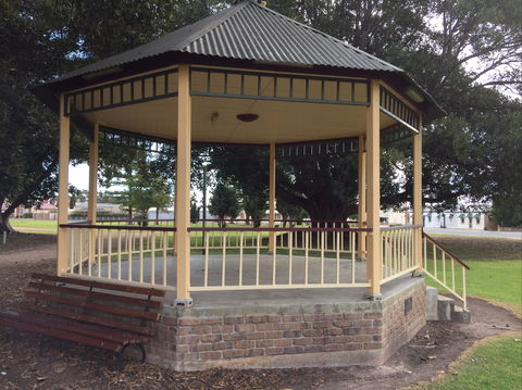 Queen Square, Moonta - Accommodation VIC 2