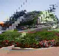 Yeppoon War Memorial - Accommodation VIC