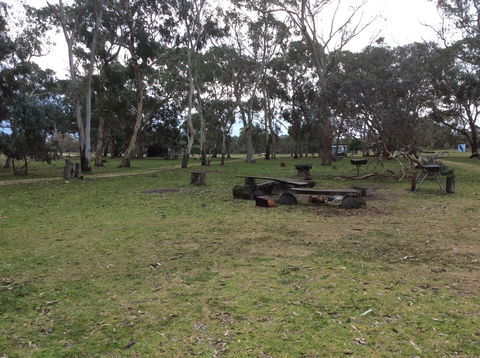 Black Cockatoo Bush Camp - Accommodation VIC 1