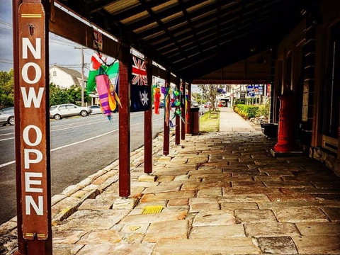 Campbell's Store Craft Centre - Accommodation VIC 0