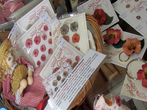 Campbell's Store Craft Centre - Accommodation VIC 1