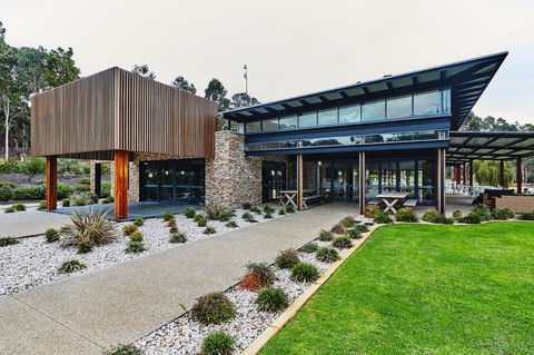 Lakeside Function Centre - Eight Willows Retreat - Accommodation VIC 1