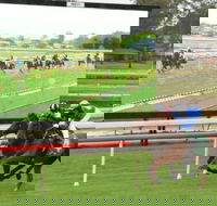 Manning Valley Race Club - Accommodation VIC