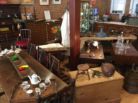 Braidwood Antiques - Accommodation VIC 2