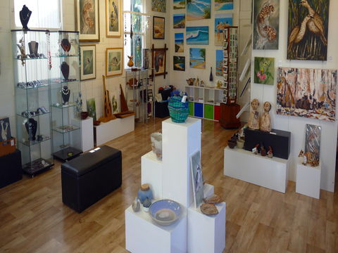 Cardwell Gallery And Gift Shop - Accommodation VIC 1