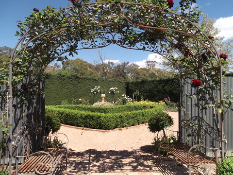 High Country Maze - Accommodation VIC 2