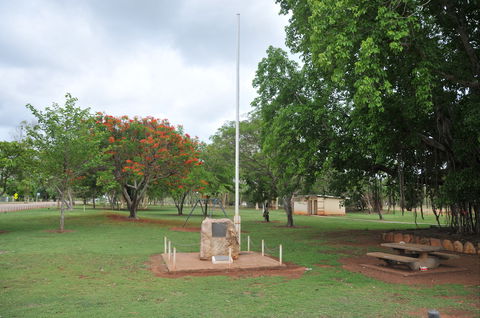 Mataranka War Memorial - Accommodation VIC 0