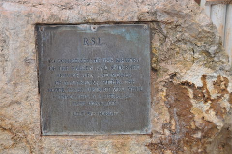 Mataranka War Memorial - Accommodation VIC 1