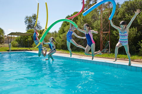 Oaklands War Memorial Swimming Pool - Accommodation VIC 0