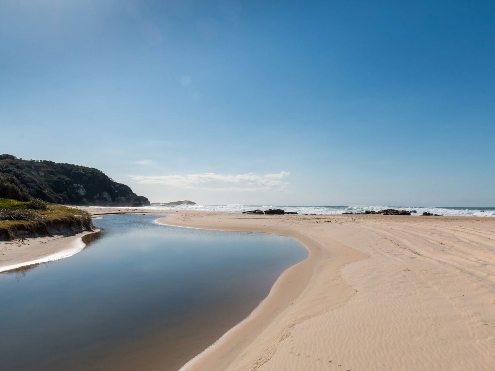 Crowdy Bay National Park NSW Accommodation VIC