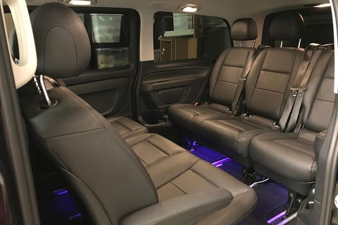 Private Transfer From Noosa To Sunshine Coast Airport- 8seater + Luggage Trailer - Accommodation VIC 4