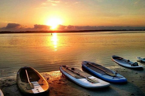 Golden Beach 1-Hour Stand-Up Paddleboard Hire On The Sunshine Coast - Accommodation VIC 4