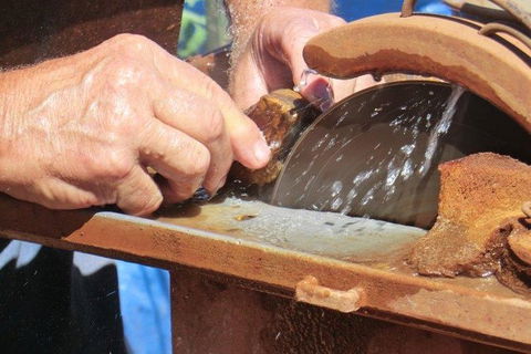 4-Day Jewels Of The Outback Gemstone Hunting Tour From Brisbane - Accommodation VIC 0
