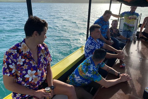 Airlie Beach Sunset Private Charter - Accommodation VIC 1